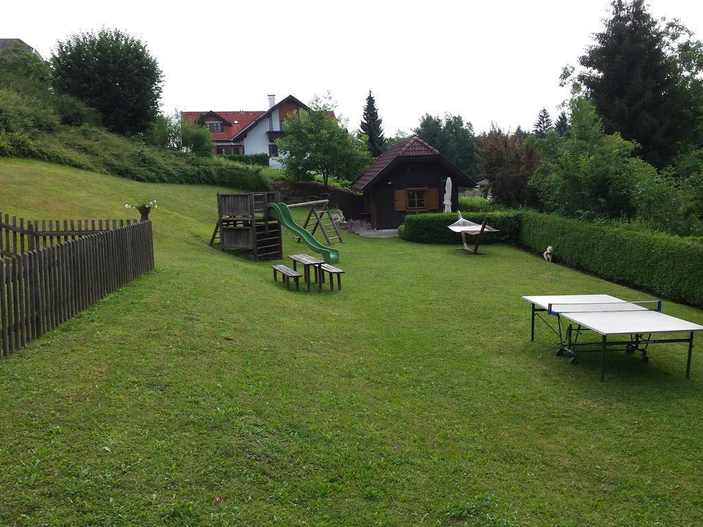 Haus Daniela Apartment Drobollach am Faakersee Bilik gambar
